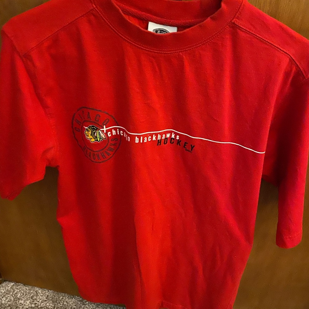 Chicago Blackhawk t-shirt size M embroidered emblem